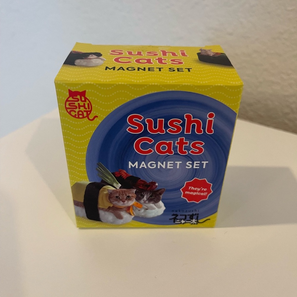 13x Sushi Cat Magnets with Book